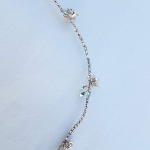 Gold Floral Headpiece - Picture 5 of 14